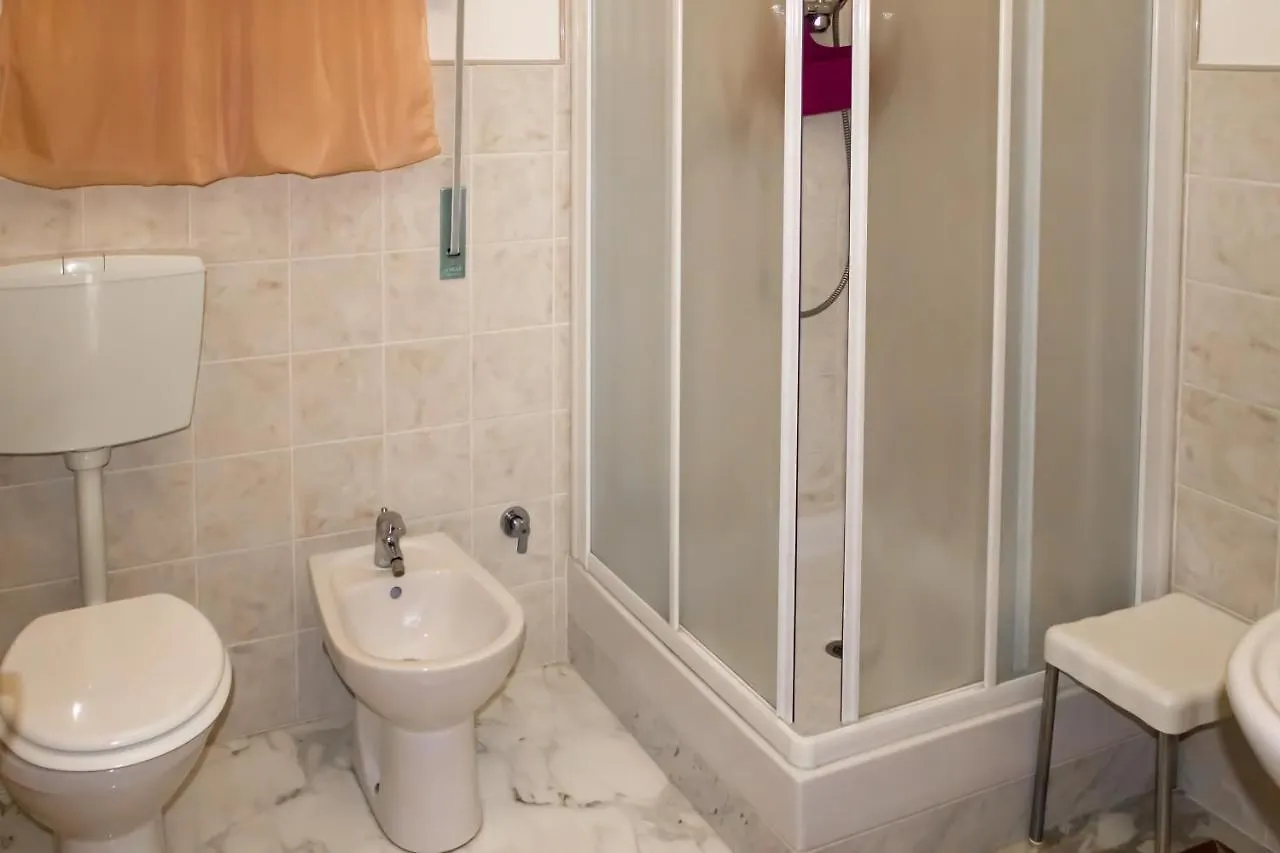 Via Ciabattini Apartments - By Host4U Viareggio